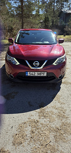 Nissan (1 foto / 13)