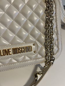 Love moschino beež kott. Beež kott ketil (3 foto / 7)