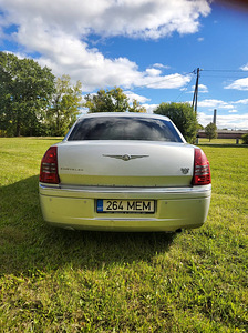 Chrysler 300C с газом (3 фото из 12)