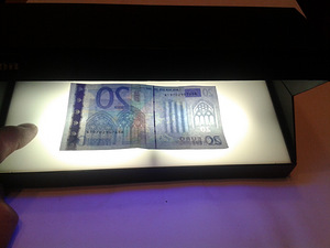 Valuuta kontrollimise UV lamp Bellcon (2 foto / 2)