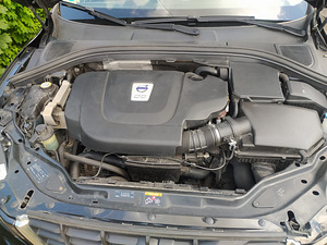 Volvo XC60 (4 фото из 8)