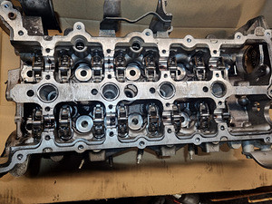Renault Trafic M9R 2.0dci 84kw silindripea (4 foto / 6)