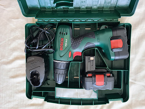 BOSCH PSR 14,4 (1 foto / 2)
