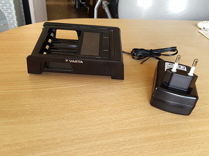 VARTA LCD Smart Charger akulaadija (2 foto / 2)