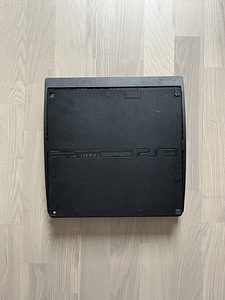 Sony PlayStation (3 фото из 3)