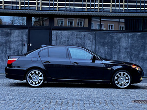 BMW E60 M style 172 FACELIFT (8 foto / 15)