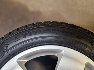 Оригинальные колеса Mercedes 5x112 16" с шинами 215/55r16 (3 фото из 4)