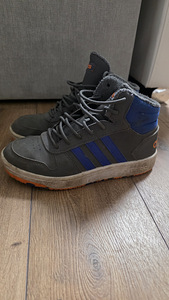 Adidas laste saapad (4 foto / 4)