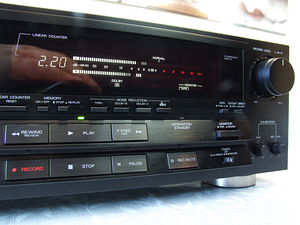 Vanakooli tippklassi kassettdekk Aiwa XK-007 Excelia (8 foto / 10)