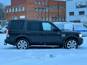 Land Rover Discovery 4 HSE (6 foto / 14)