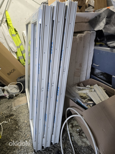 PVC-plastikaknad