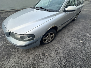 Volvo v70 (5 фото из 7)