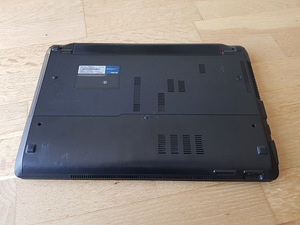 Asus X45C - i7/4GB/750GB/W10 (8 foto / 8)