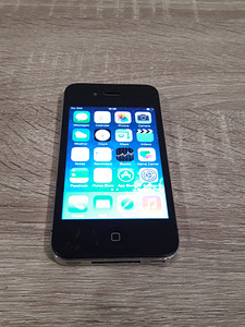 Apple iPhone 4 32 ГБ (3 фото из 5)