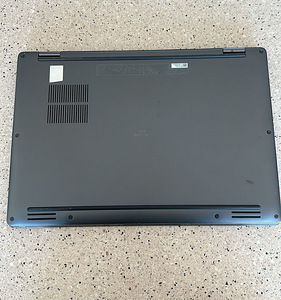 Dell Latitude 9430 (2-в-1, сенсорный) (1 фото из 3)