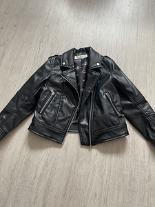 Детская курточка (1 фото из 2)