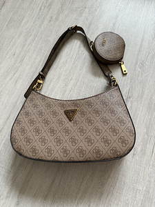 Сумка Guess (1 фото из 3)