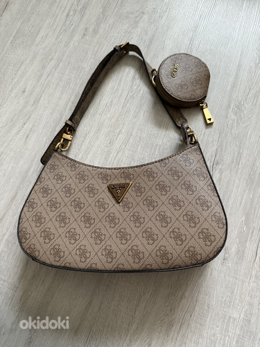 Guess kott