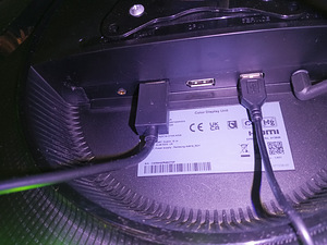 Samsung 27" 2K 144FPS (4 foto / 6)