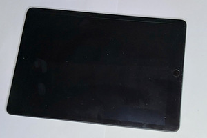iPad 8-го поколения (2 фото из 2)