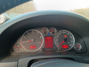 Audi A6 Quattro (7 фото из 11)