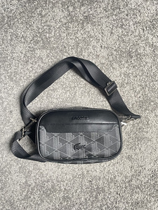 Продаю сумку Lacoste (1 фото из 2)