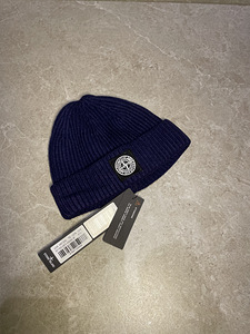 Müüan Stone Island Mütsid (3 foto / 3)