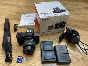 Canon EOS M50 24.1MP peegelkaamera koos 15-45mm STM objektii