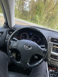 Lexus IS 220 2.2 130kW (15 foto / 15)