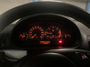 BMW 320 2.0 110kW (7 foto / 8)