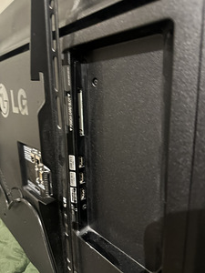 LG teler (42 tolli) (4 foto / 4)