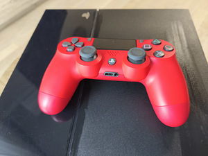 Playstation 4 (2 фото из 2)