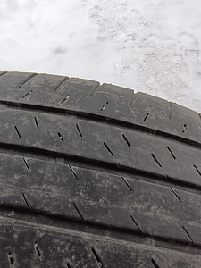 Bridgestone 225/60 R18 (5 foto / 6)