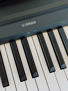Yamaha P-45 digital piano (2 foto / 5)
