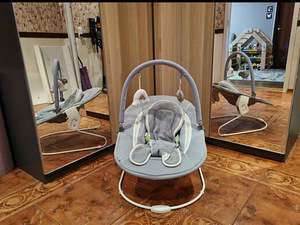 Hauck Alpha Bouncer 2 in 1 – laste lamamistool (1 foto / 3)