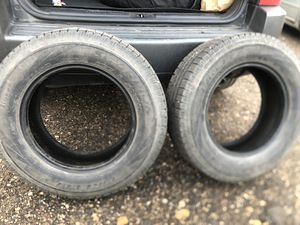 Продам шины 215/70 R16 (2 фото из 3)