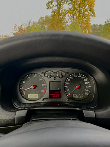 Volkswagen golf IV (6 foto / 6)