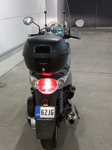 Aprilia Scarabeo 500 (8 foto / 10)