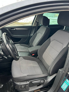 Volkswagen Passat B7 (5 foto / 12)