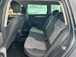 Volkswagen Passat B7 (8 foto / 12)