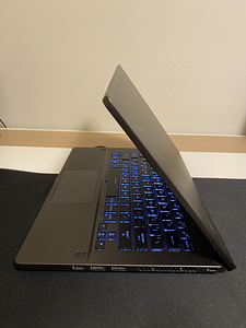 ASUS ROG Zephyrus G14 (3 foto / 7)
