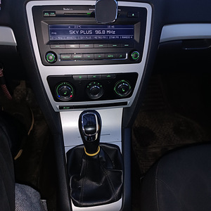 Skoda Octavia 2011diisel 2.0tdi (5 foto / 12)