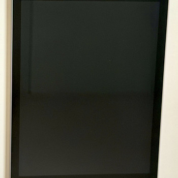 iPad 6 32 GB Wi‑Fi + Cellular
