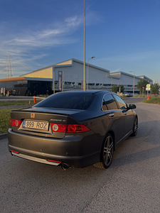 Honda Accord Type S (7 foto / 8)