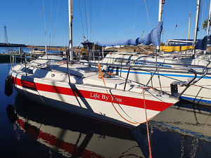 Парусная яхта Helmsman 26 (1 фото из 7)
