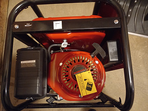 Bensiini generaator, HONDA KW8500E, UUS / Uus (4 foto / 6)