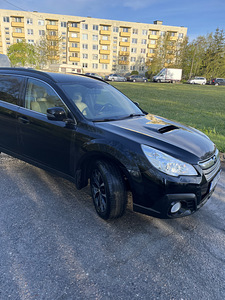 Авто в идеальном состоянии, все детали по тел… (4 фото из 10)