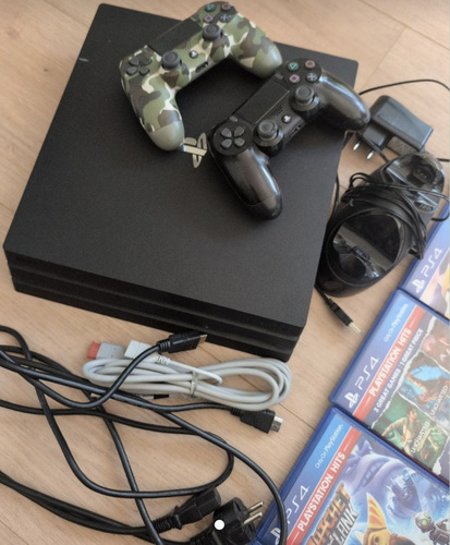 Sony Playstation 4 Pro 1Tb