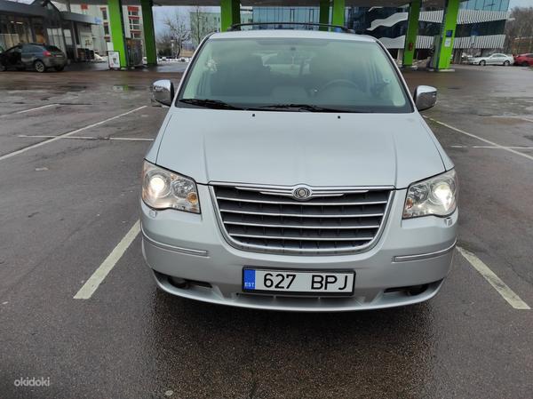 Chrysler Grand Voyager LIMITED Swivel 'n Go 2.8 120kw (фото #4)