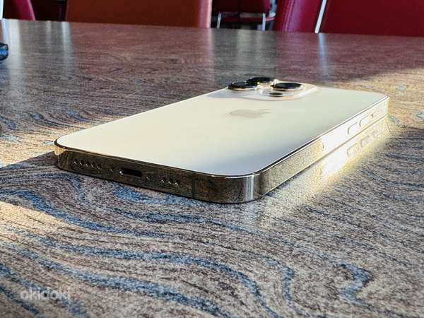 iPhone 13 Pro 128 ГБ золотой (фото #3)